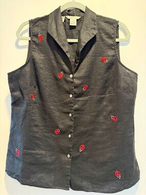 Sleeveless Black Linen Button-Up Top with Red Ladybug Embroidery